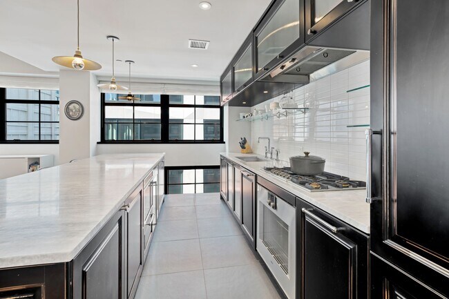 Building Photo - 51 Jay St