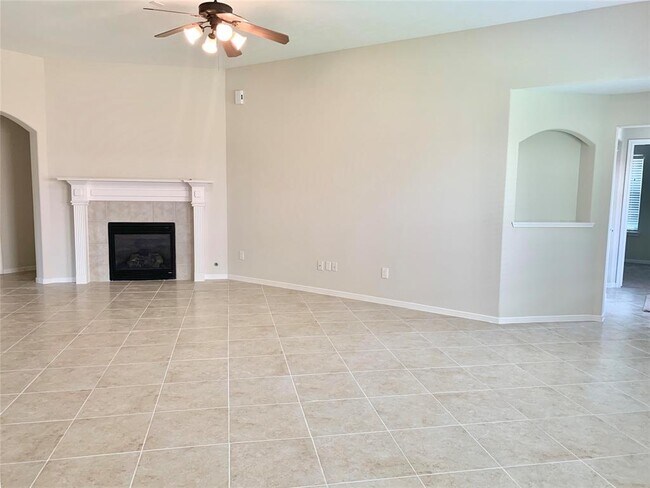 Building Photo - 2438 Ranch Hollow Ct
