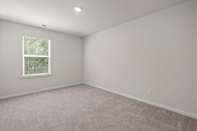 Building Photo - 4 Bedrooms Plus an Office on Cul De Sac