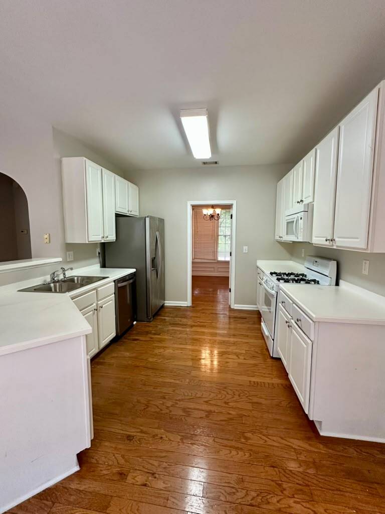 Building Photo - 1023 Tanners Point Dr