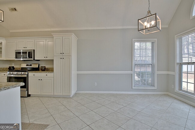 Building Photo - 170 Hidden Brook Trail