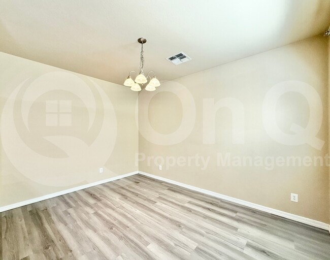 Building Photo - 1144 S Osborn Ln
