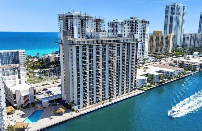 Building Photo - 1600 S Ocean Dr