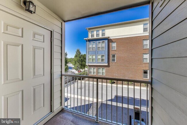 Building Photo - 645 Diamondback Dr