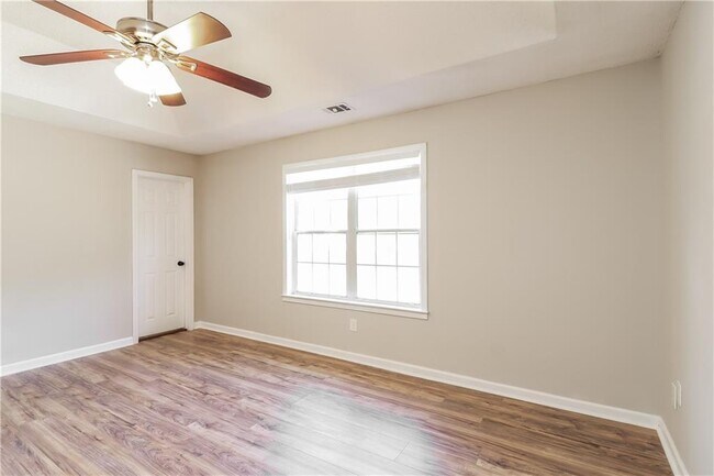 Building Photo - 171 Country Meadows Ct