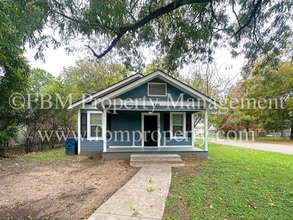 Building Photo - 1020 N Beaton St
