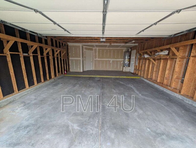 Building Photo - 1160 Sand Dune Rd NE