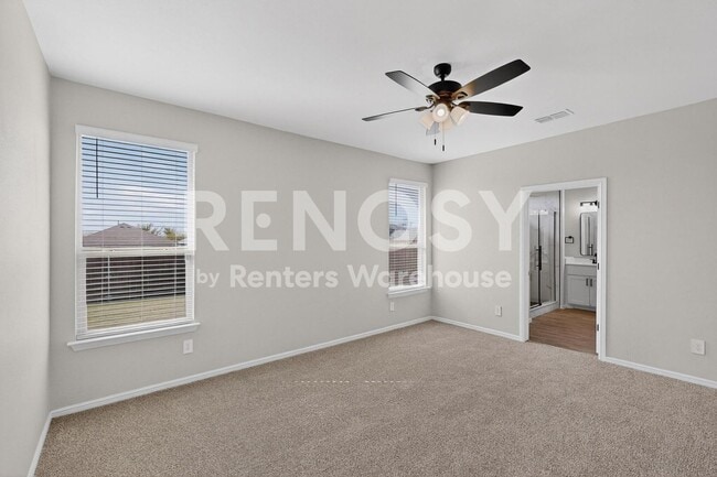 Building Photo - Completely Refreshed Fort Worth Home **** One month Rent Concession*****