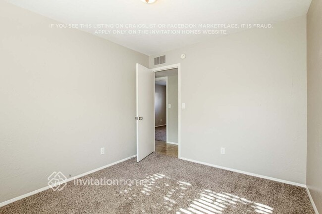 Building Photo - 12956 W Desert Ln