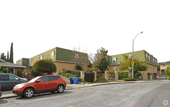 Building Photo - 596 La Conner Dr