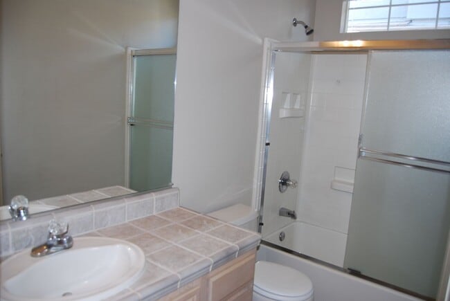 Building Photo - Single-Level Patio Home in Gated South Meadows Community