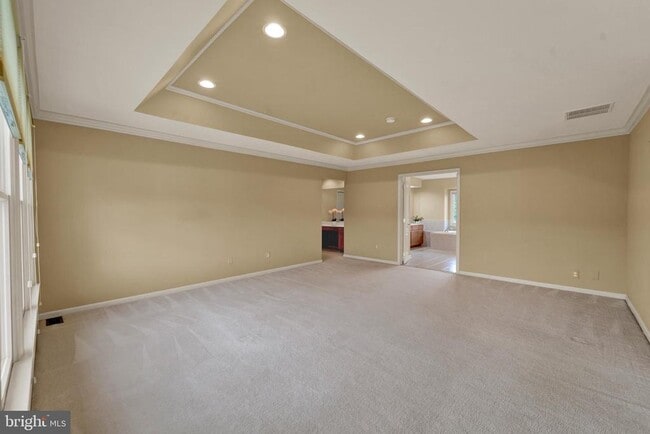 Building Photo - 19 Meadowlark Dr