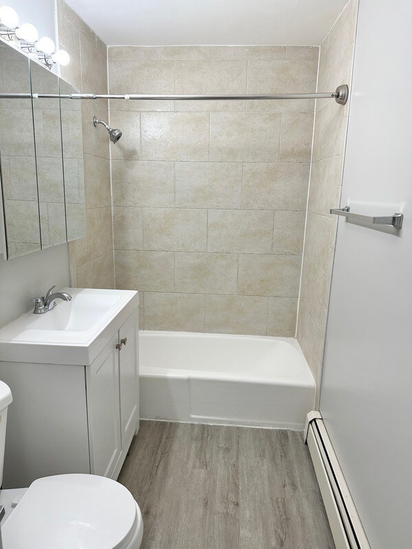 Building Photo - 8635 84th Ct