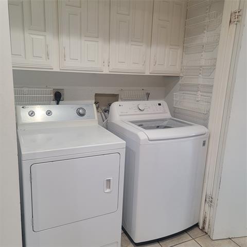 Building Photo - 14151 Montfort Dr