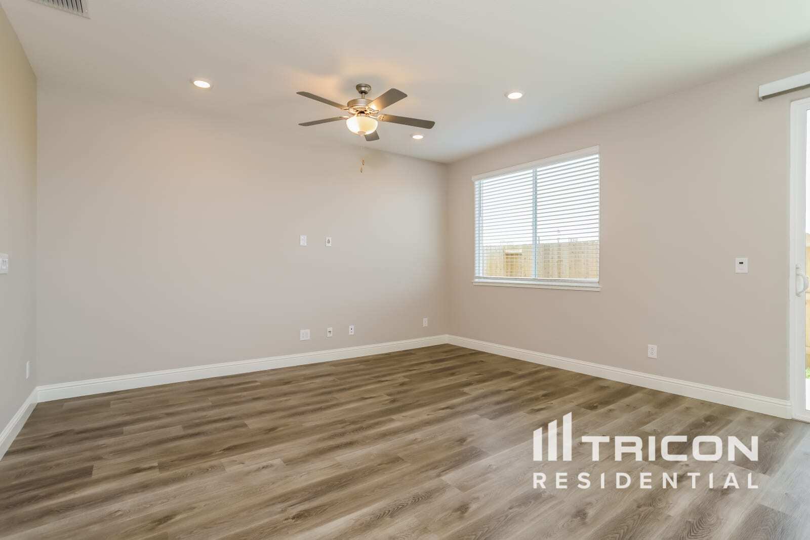 Building Photo - 2075 Comstock Ln