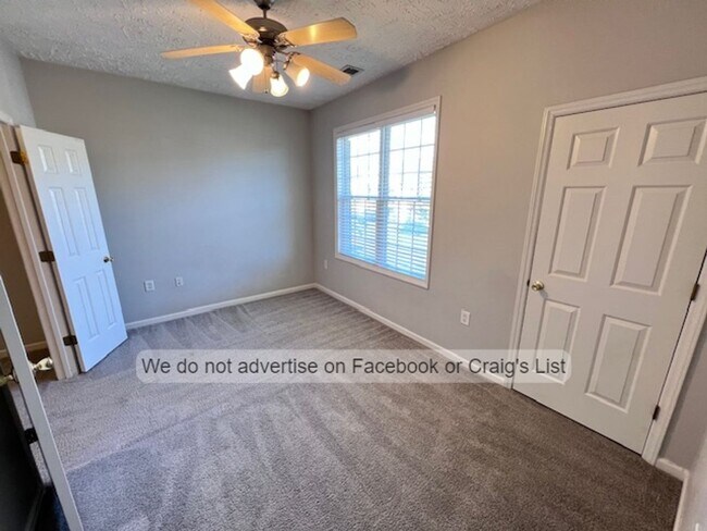 Building Photo - 4010 Bardstown Ct
