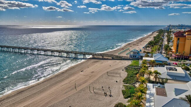 Building Photo - 333 NE 21st Ave