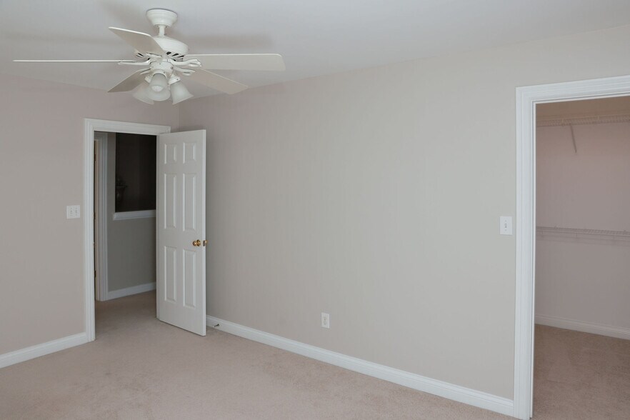 Building Photo - 3288 Snaffle Rd