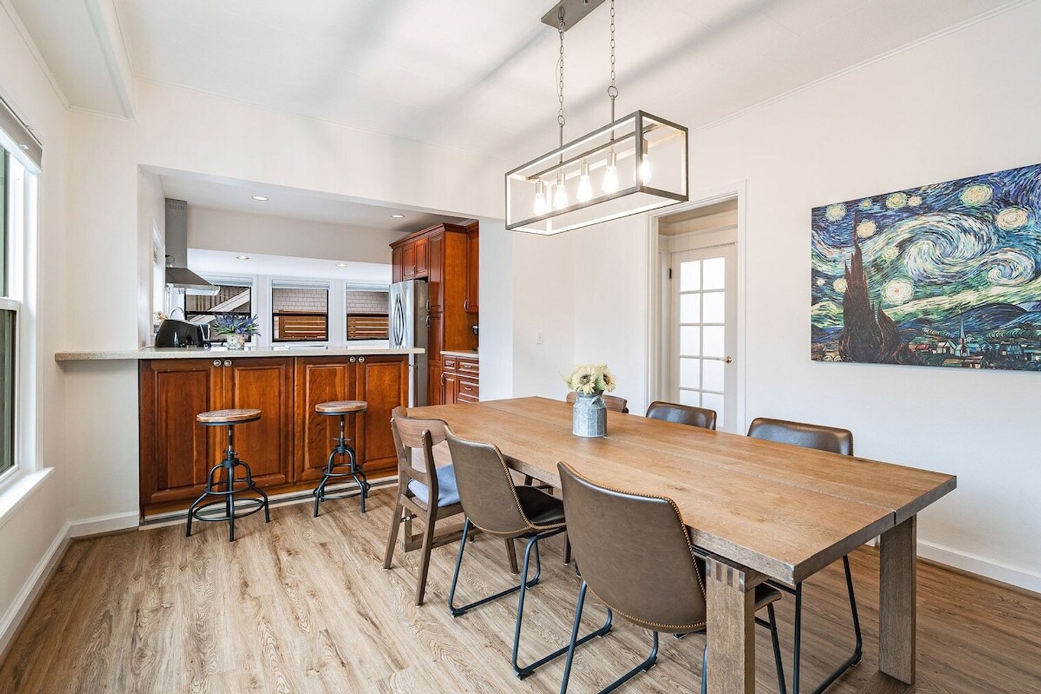 Building Photo - 715 W Wheeler St