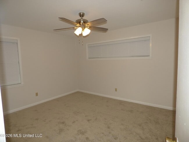 Building Photo - 238 Westview Cir