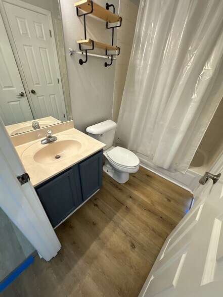 Guest Bath - 200 Sandestin Ln