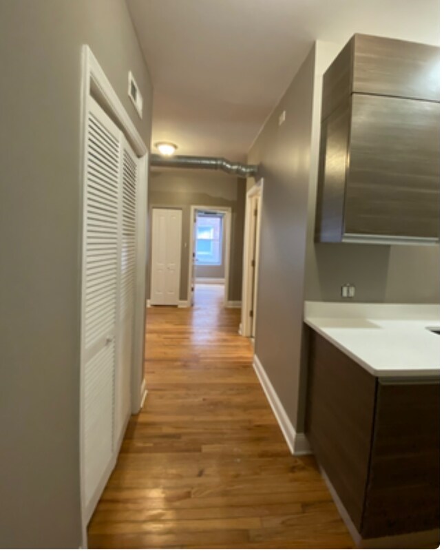 Building Photo - 6236 S King Dr