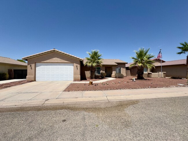 Building Photo - Nice Family Home