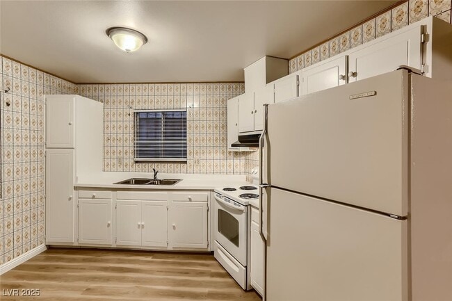 Building Photo - 3705 Haddock Ave