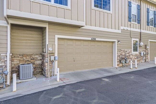 Building Photo - 6220 Salvia St