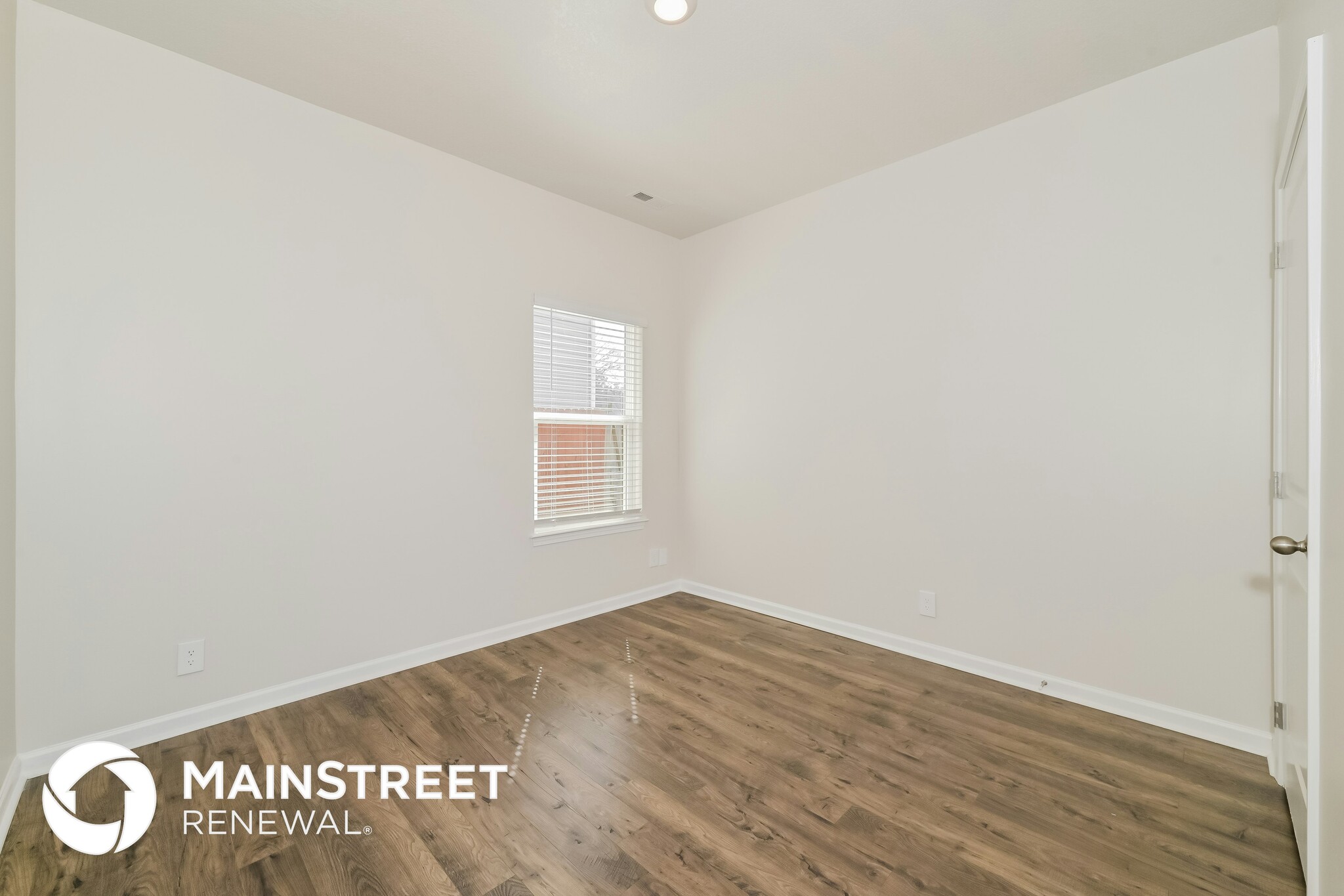 Building Photo - 2605 Red Barn Rd