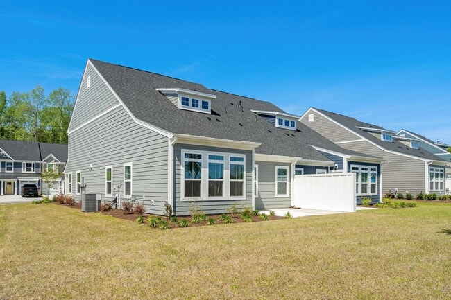 Building Photo - 2600 Elowen Ln