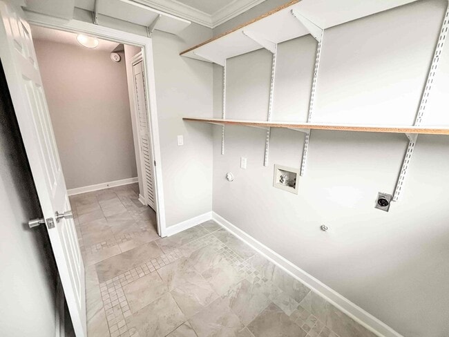 Building Photo - 3029 Vineyard Way