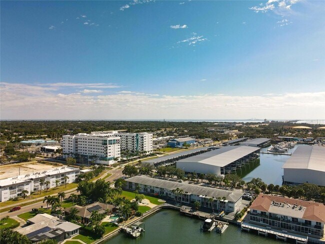 Building Photo - 3717 46th Ave S