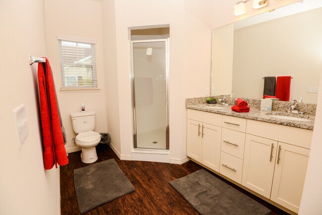 Building Photo - 3241 Wish Ave