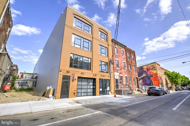 Building Photo - 1205 S 15th St