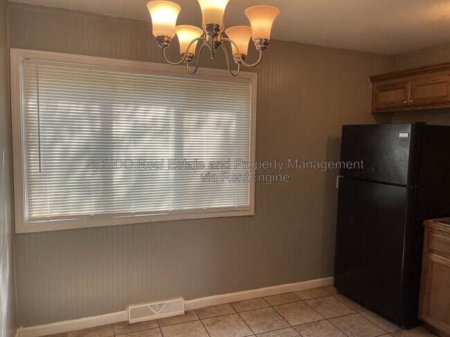Building Photo - 11219 Ditman Ave