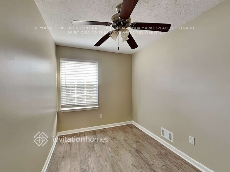 Building Photo - 106 Longview Rd