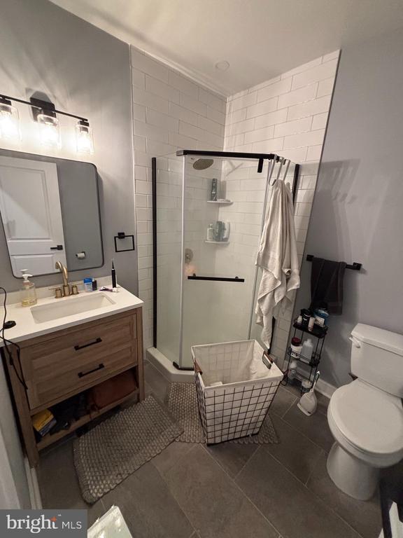 Building Photo - 1921 S Croskey St