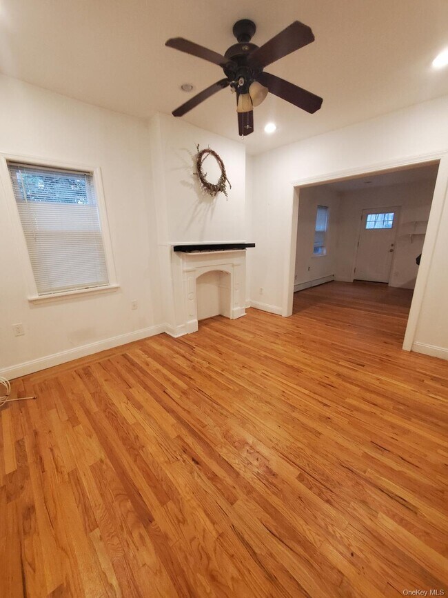 Building Photo - 58 Main St