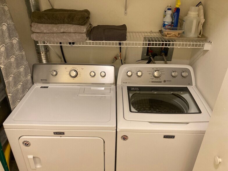 Building Photo - 2001 Biscayne Blvd