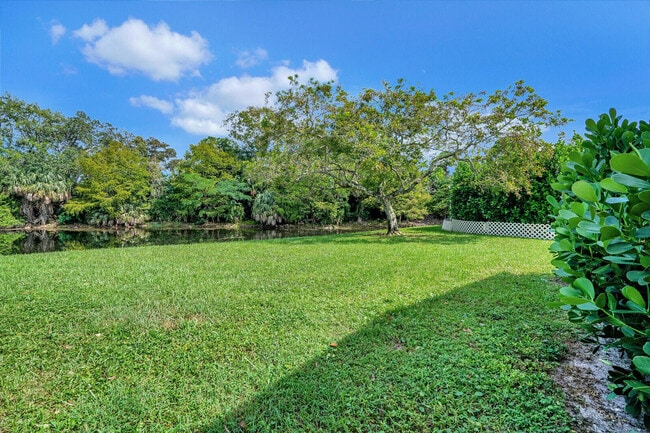 Building Photo - 1022 Island Manor Dr