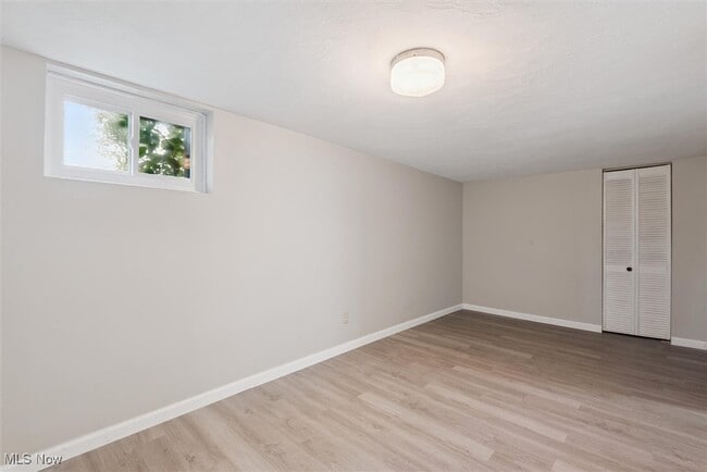 Building Photo - 1707 Wexford Ave