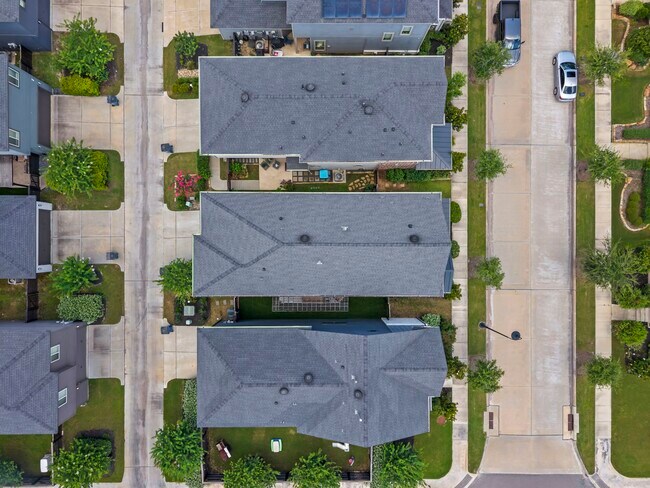 Building Photo - 18507 Parkland Square Pl