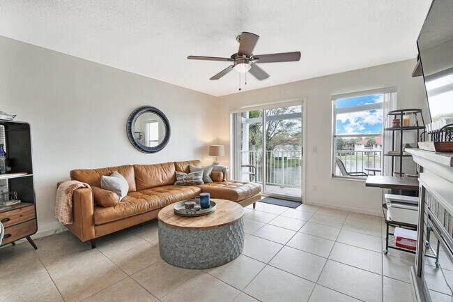 Building Photo - 261 Cypress Point Dr