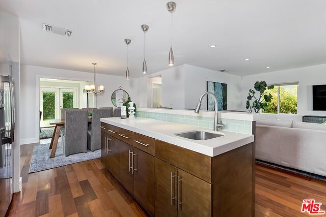 Building Photo - 1610 S Hayworth Ave