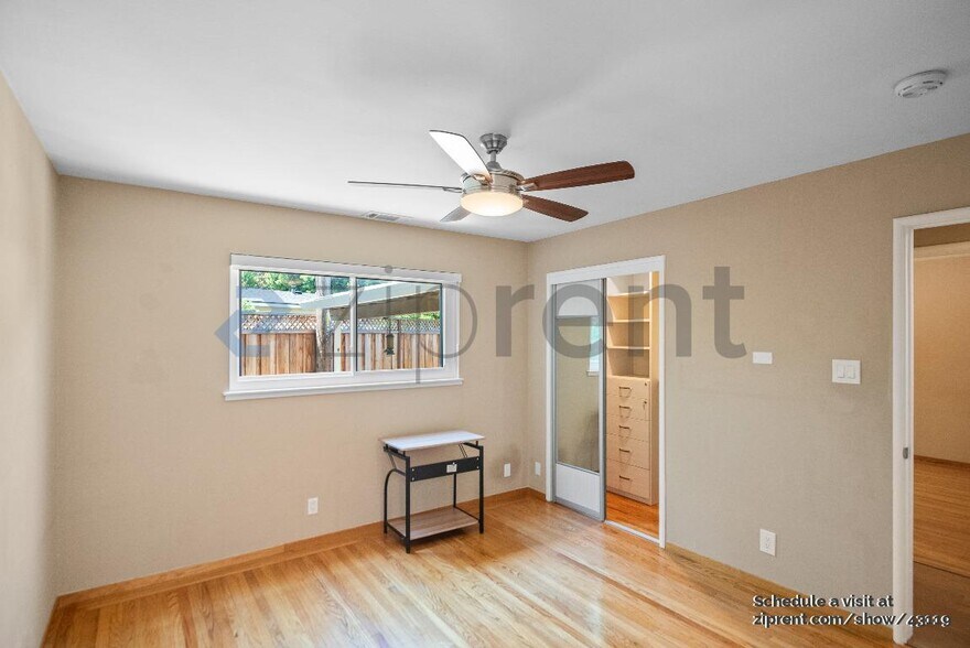 Building Photo - 119 Calado Ave