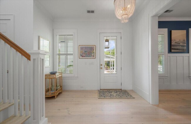 Building Photo - 1595 Paradise Lake Dr