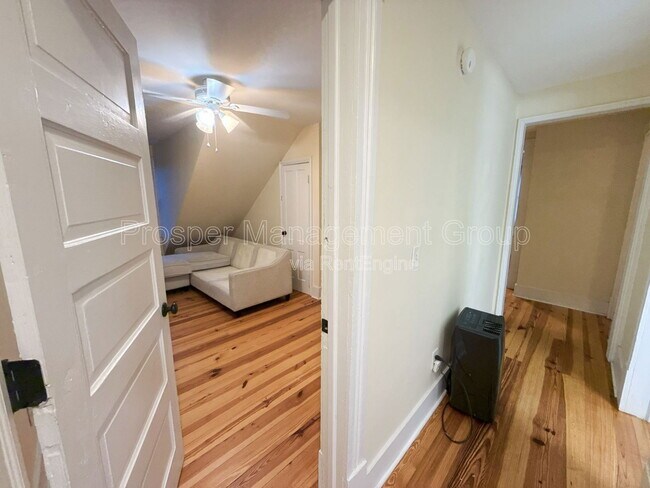 Building Photo - 47 Ashley Ave