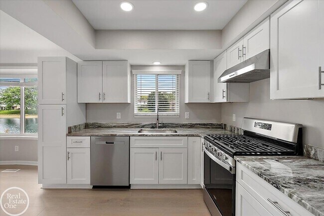 Building Photo - 2532 Belle View Dr
