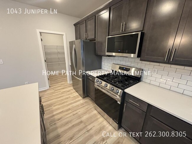 Building Photo - 1043 Juniper Ln